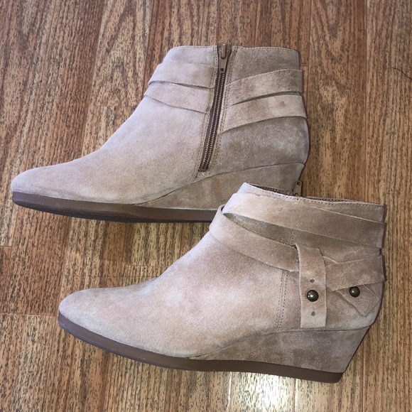 NINE WEST Womens Lina Suede Boot NINE WEST Womens Lina Suede Boot